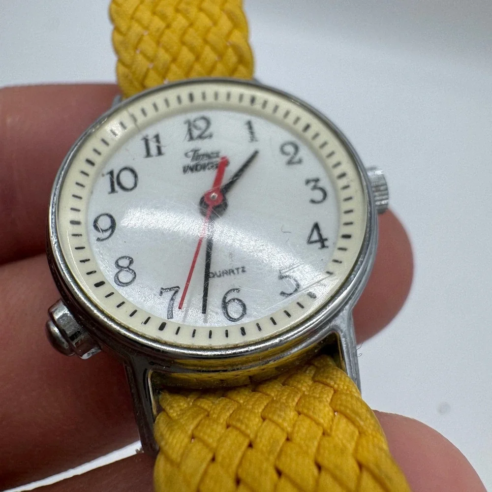 Timex Indiglo Womens Quartz Watch‎ Yellow Braided Band Silver Tone Untested
